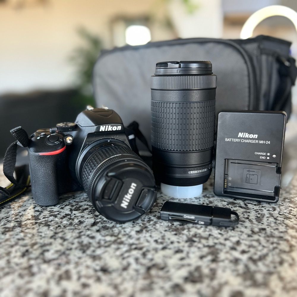 Nikon 3500 DSR. Lightly used. Everything works great!